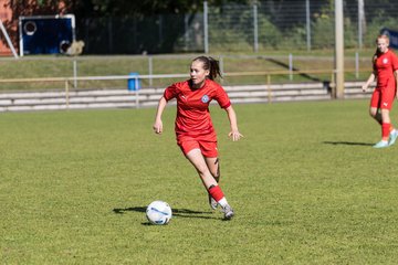 Bild 32 - wBJ TuS Rotenhof - Holstein Kiel : Ergebnis: 1:4